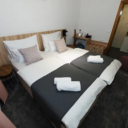 Hucho House Hotel And Apartments Apartment